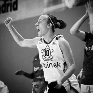 Gernika KESB Play Your Best by María Asurmendi